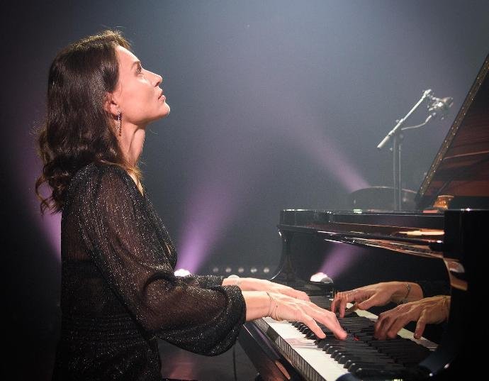 Portrait. Théâtre du Château de Chimay. Récital de piano. « Un instant illuminant l’éternité » par Irina Lankova. 2024-02-17